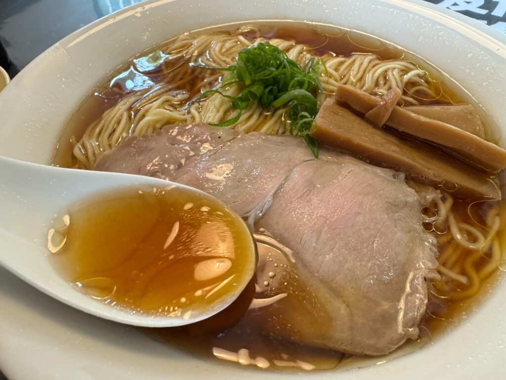 【守屋大志の食ブログ】某名店の醬油ラーメン